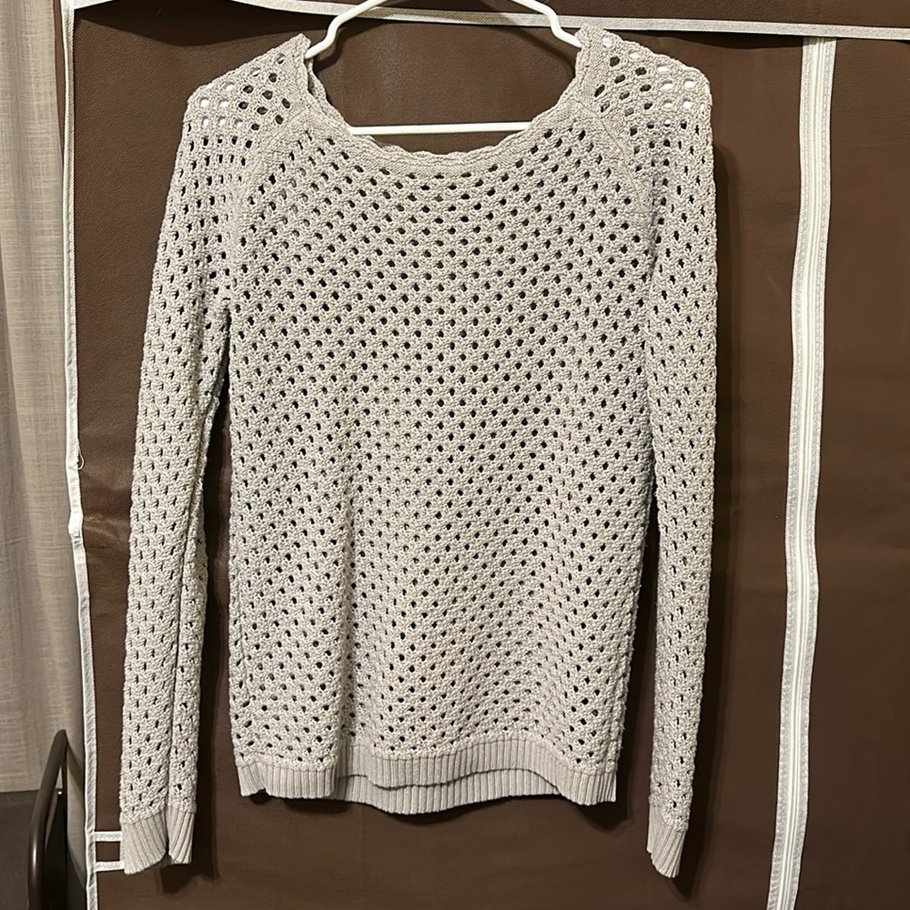 Ann Taylor LOFT, hole detail sweater, size small.